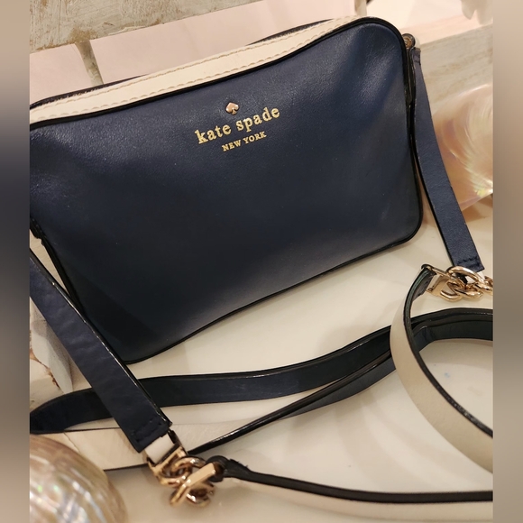 Kate Spade Navy and White Crossbody purse. SO Kate and cute! - Picture 3 of 12